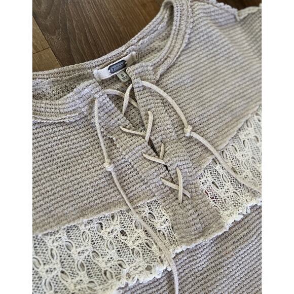 Gimmicks By BKE‎ Women's Ivory Lace Long Sleeve Blouse Size Small NEW - Picture 6 of 12